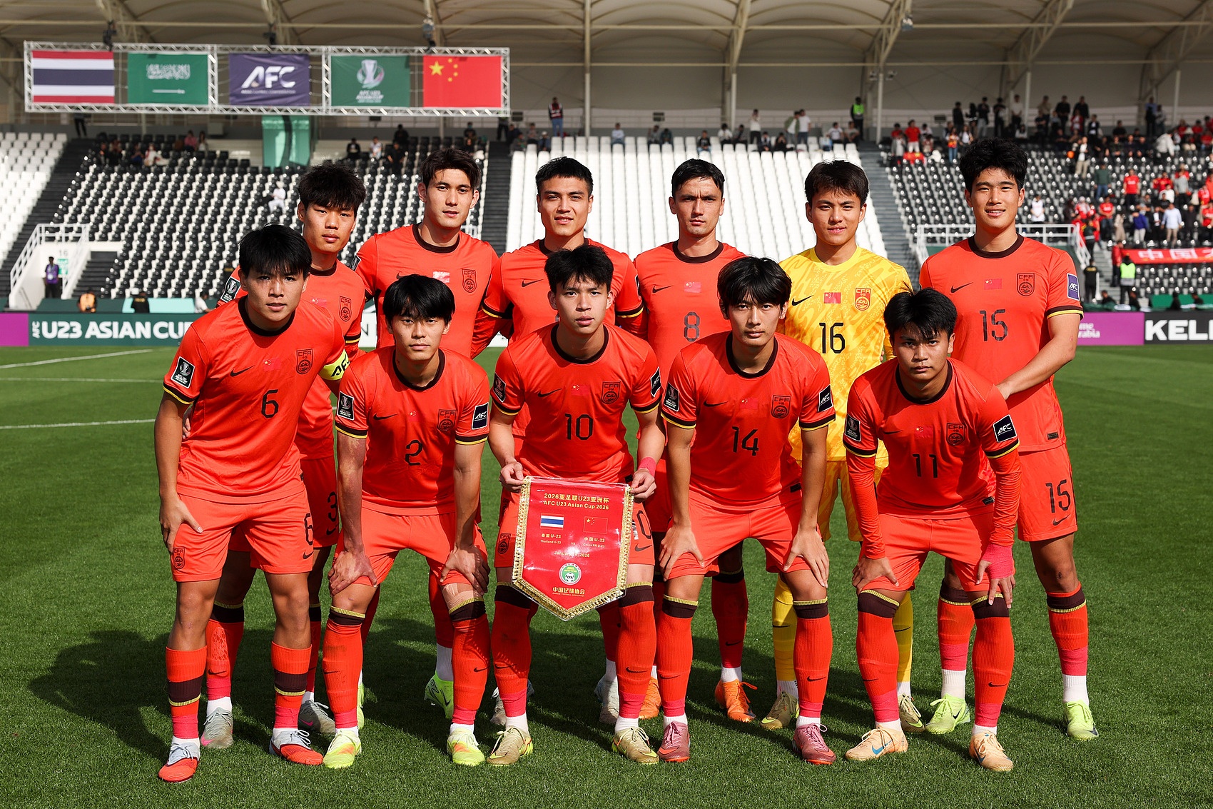 湖媒：球队要避免进附加赛 保持防守势头 平衡好三位球星的出场